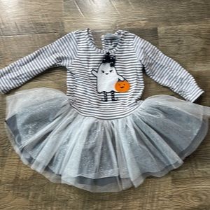 Counting Daisies Halloween Outfit